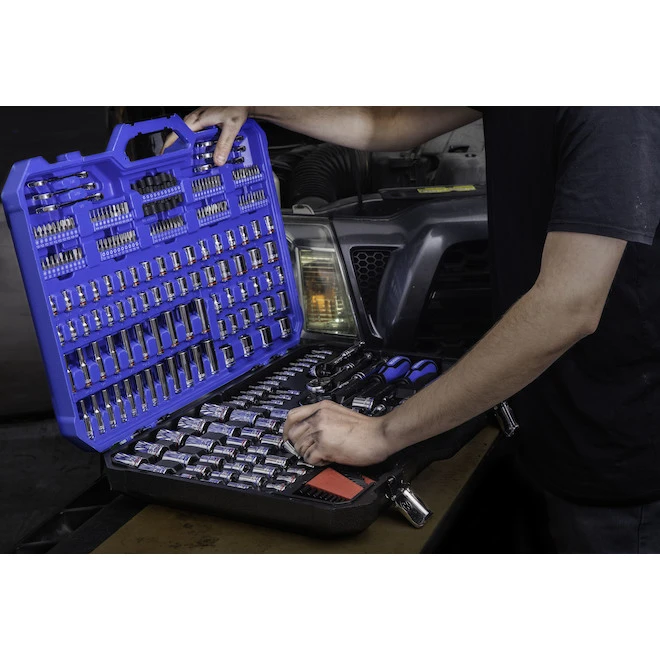 Kobalt 299-Piece Mechanic's Tool Set With Case - Metric And SAE 3 Kobalt 299-Piece Mechanic's Tool Set With Case - Metric And SAE - Image 3